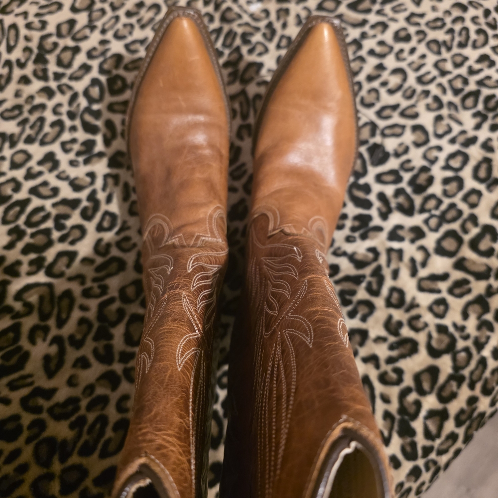 Steve Madden Tan Leather Heeled Boots - Picture 3 of 5